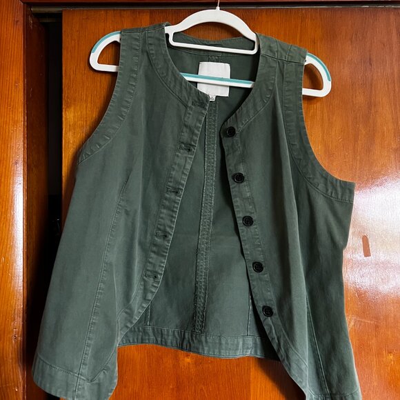 Twill Crewneck Vest in Garment Dye | Madewell - Picture 4 of 4